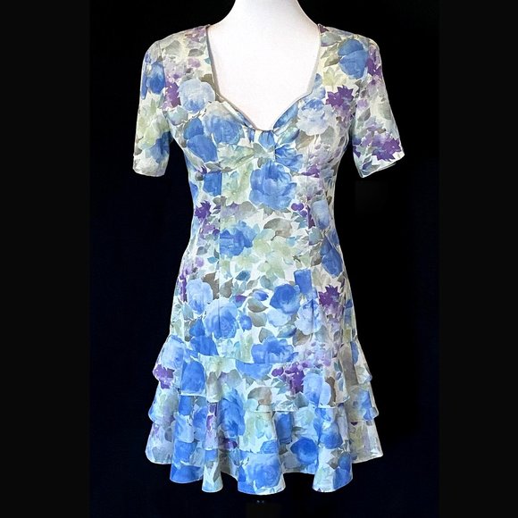 Vintage Dresses & Skirts - Coquette Like new 1990s Floral fitted flouncy dress Shoulder pads Vintage floral